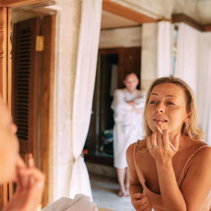 Rughe nasolabiali: cause e perché le creme da sole non bastano